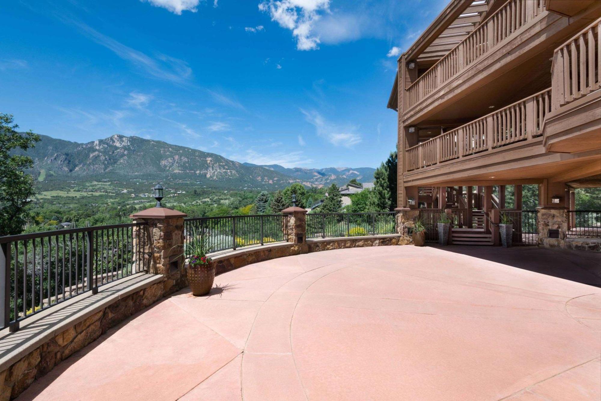 Cheyenne Mountain Resort, A Dolce By Wyndham Colorado Springs Exterior foto