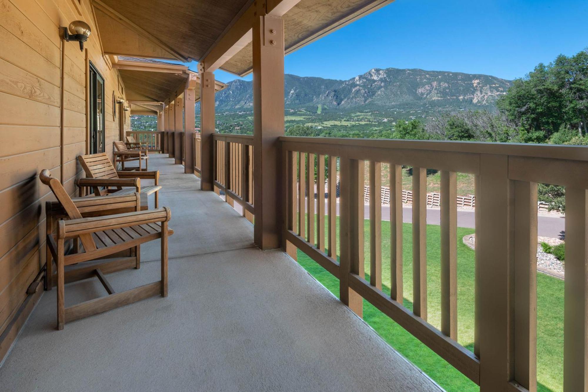 Cheyenne Mountain Resort, A Destination By Hyatt Hotels Colorado Springs Exterior foto
